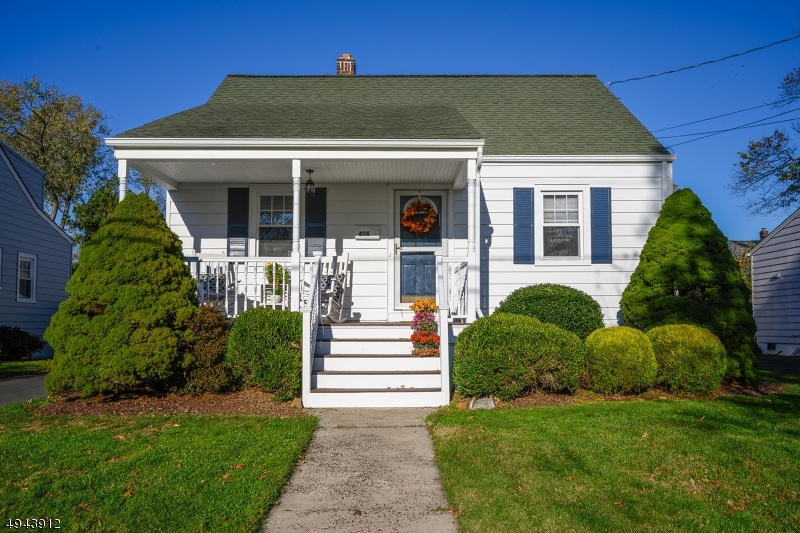 406 Melrose Ave, Middlesex, NJ 08846 - photo 1