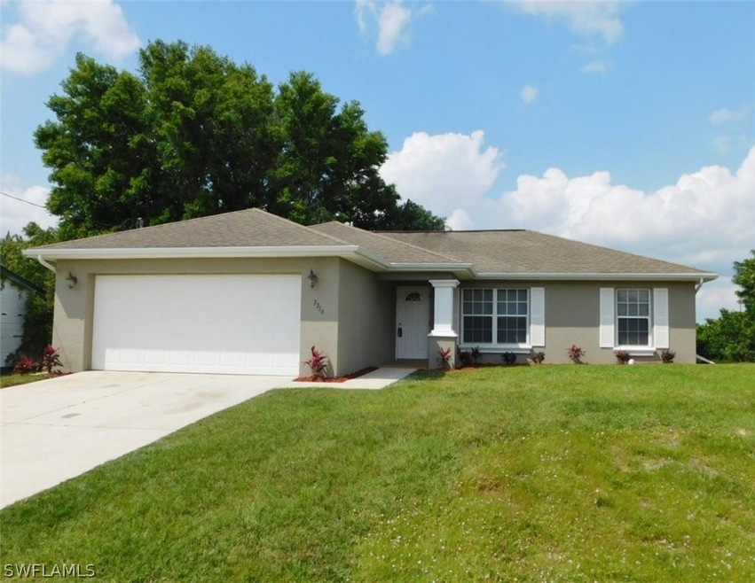 3 Bedroom/2 Bath/2 Car Garage Home Completely Remo