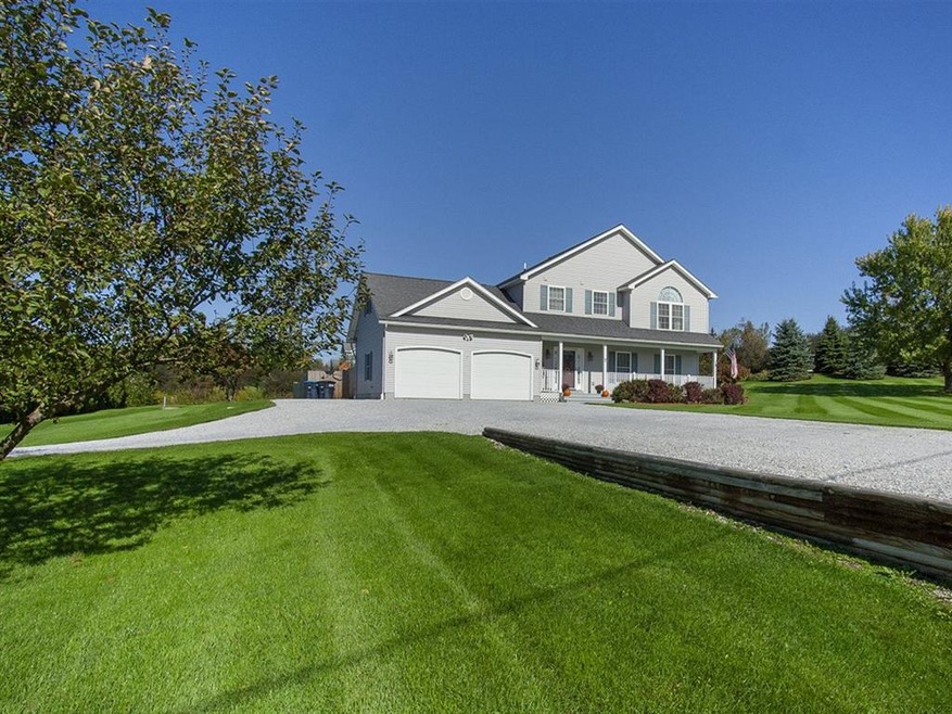 7 Craftsfield Rd, Fairfax, VT 05454 - photo 1