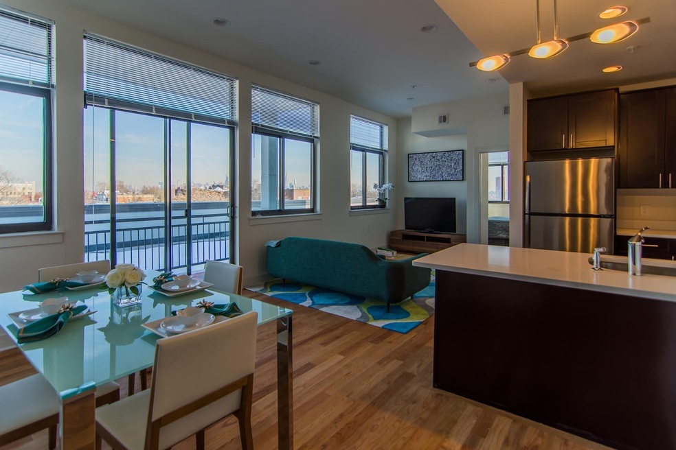 136 Oakland Ave unit 5P, Jersey City, NJ 07306 - photo 1