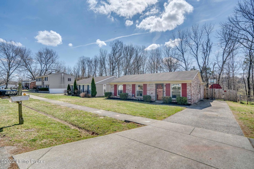 6902 John Paul Ln, Louisville, KY 40229 - photo 1