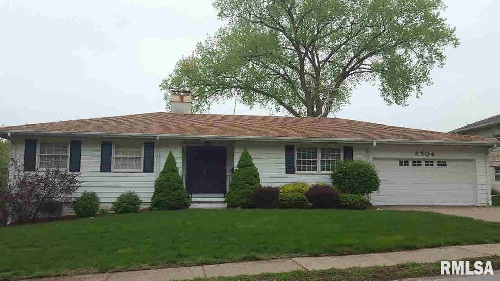 2504 Olympia Dr, Bettendorf, IA 52722 - photo 1