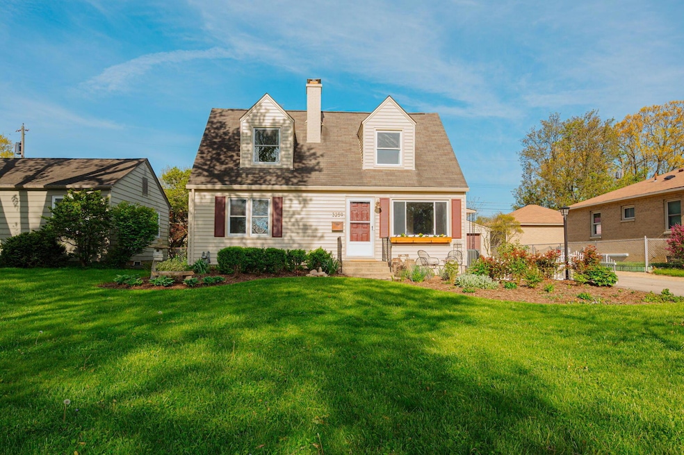 1-web-or-mls-3259 Kenyon Dr 001