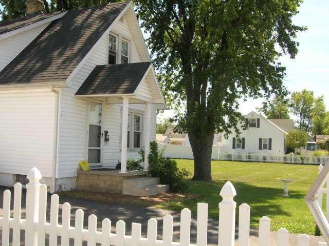 586 S Yearling Rd, Columbus, OH 43213 - photo 1