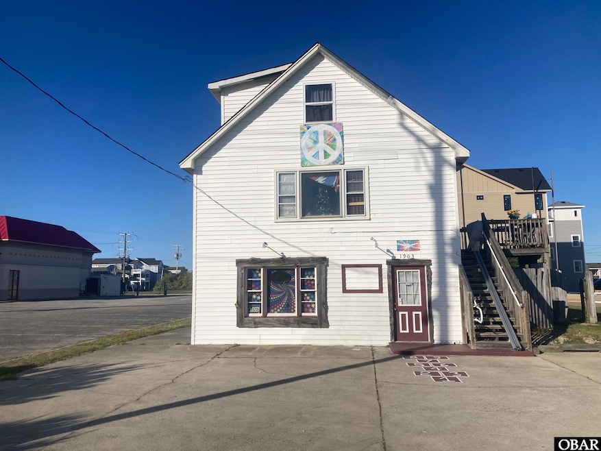 Pending $374,900 • Co-Listing Agent