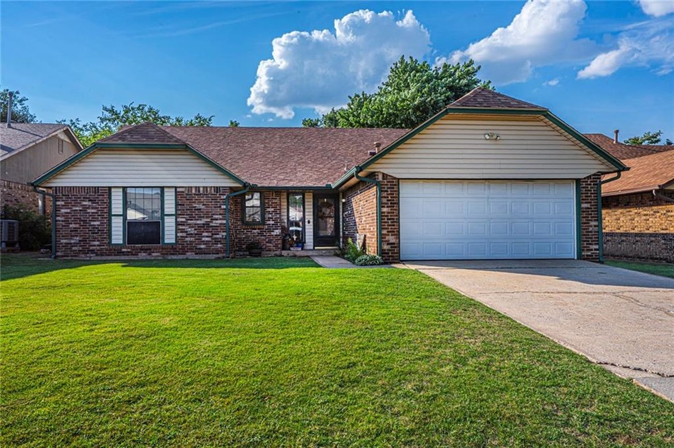 Great Curb Appeal!