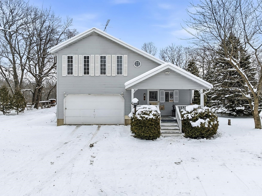 N7294 Manske Rd, Lake Mills, WI 53551 - photo 1