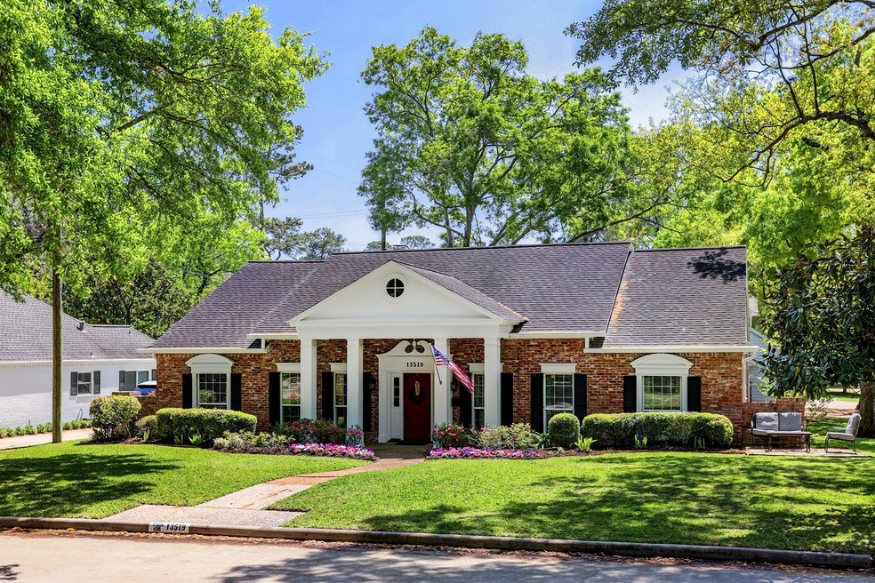13519 Queensbury Ln, Houston, TX 77079 - photo 1