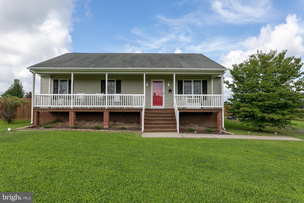 227 Pond Dr, Dunnsville, VA 22454 - photo 1