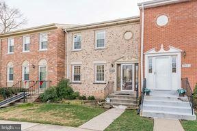 9549 Saluda Ct, Lorton, VA 22079 - photo 1