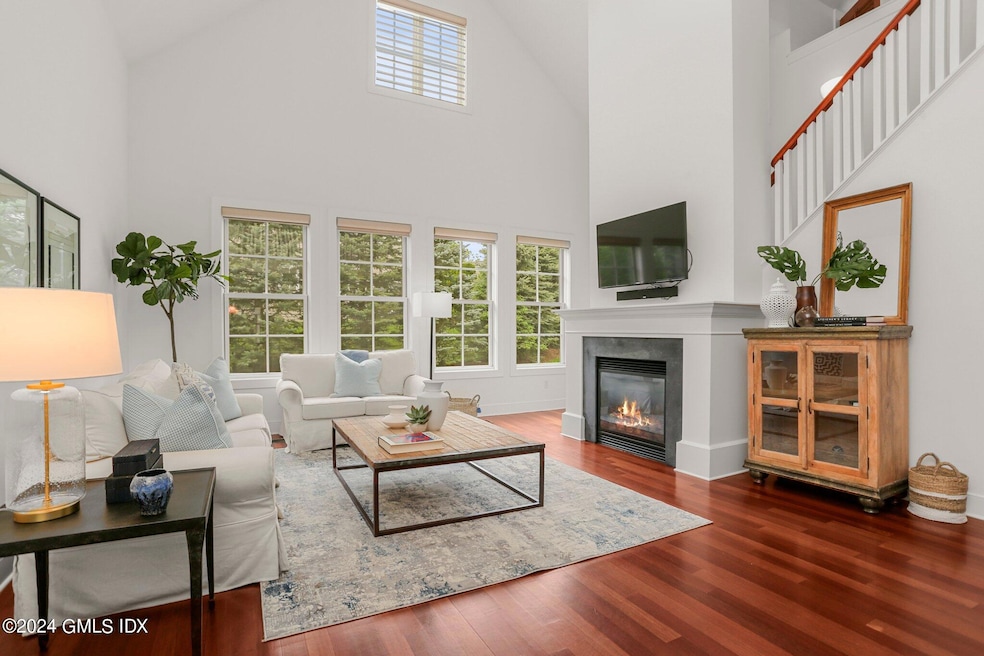 77 Havemeyer Ln unit 31, Stamford, CT 06902 - photo 1