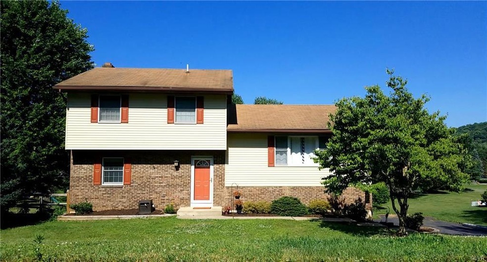 Welcome to 2217 Treeline Drive!