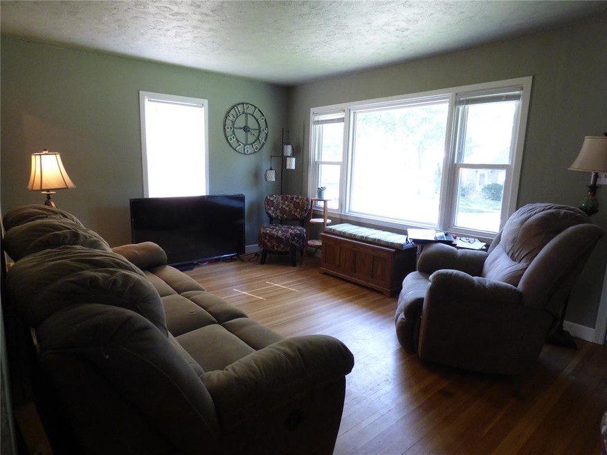 189 22nd Ave SW, Cedar Rapids, IA 52404 - photo 1