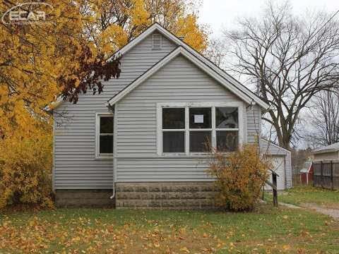 2336 N Linden Rd, Flint, MI 48504 - photo 1