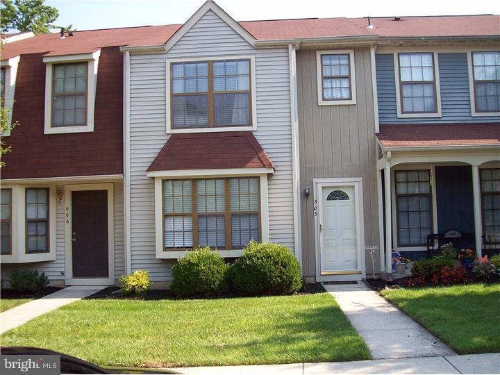 605 Foxton Ct unit 605, West Deptford, NJ 08051 - photo 1