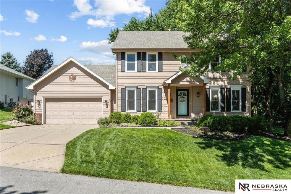 904 S 110th Plaza, Omaha, NE 68154 - photo 1