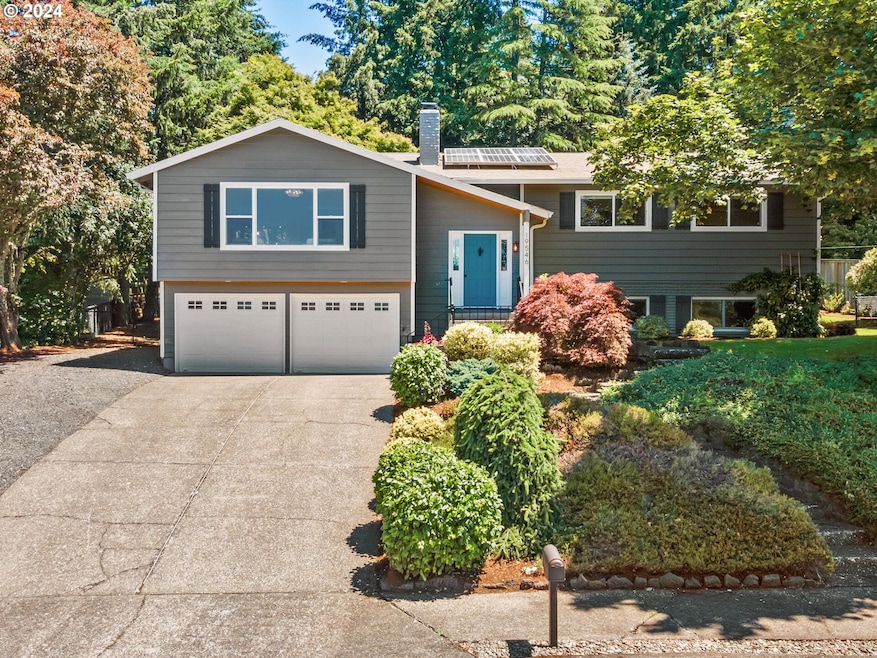 19546 Kapteyns St, West Linn, OR 97068 - photo 1
