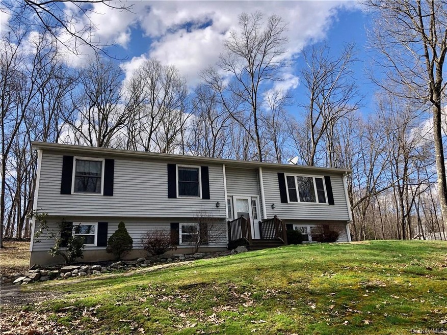 1047 County Route 17, Montgomery, NY 12549 - photo 1