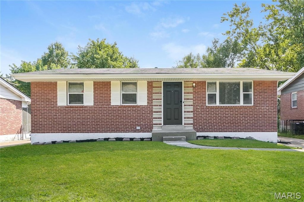 For Rent $1,420/month