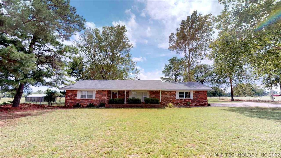 3024 Springdale Rd, Ardmore, OK 73401 - photo 1