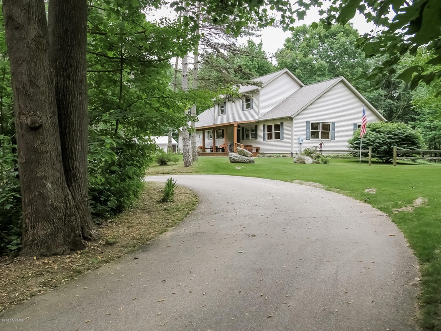 MI country home