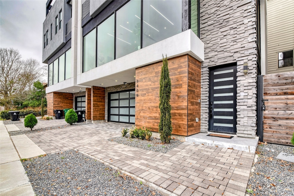 For Sale $1,199,000 • Co-Listing Agent