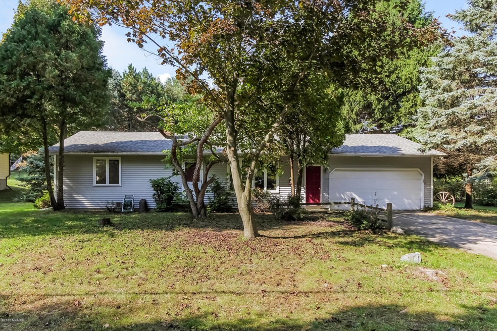 001-Front_View-2124884-medium