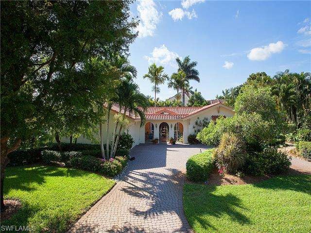 720 Old Trail Dr, Naples, FL 34103 - photo 1