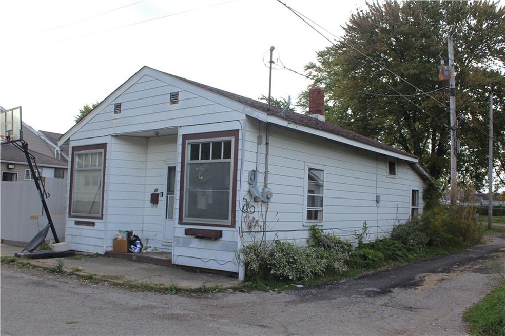 25 W 25th St, Anderson, IN 46016 - photo 1