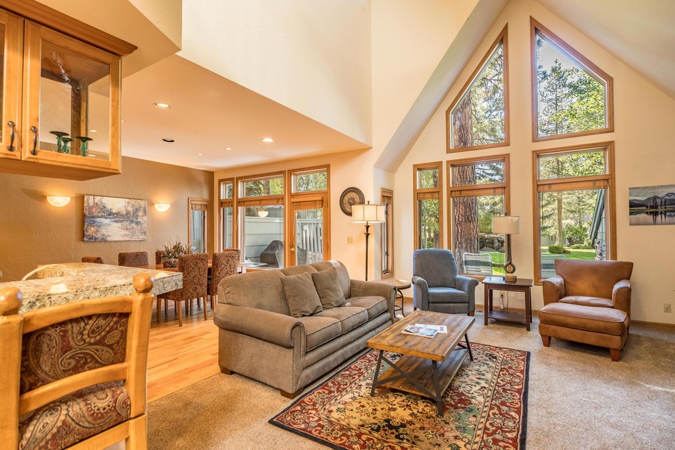 57046 Peppermill Cir unit 26-C, Sunriver, OR 97707 - photo 1