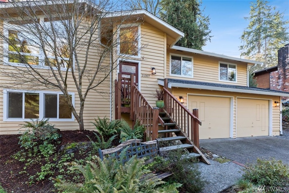 21307 Pioneer Way, Edmonds, WA 98026 - photo 1