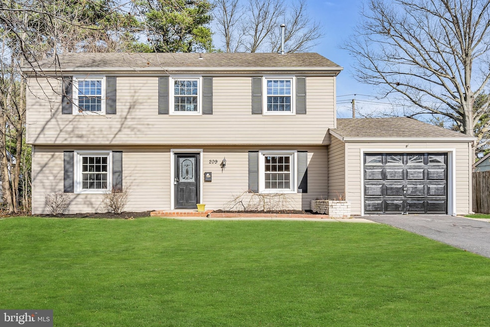 209 Somerset Dr, Willingboro, NJ 08046 - photo 1