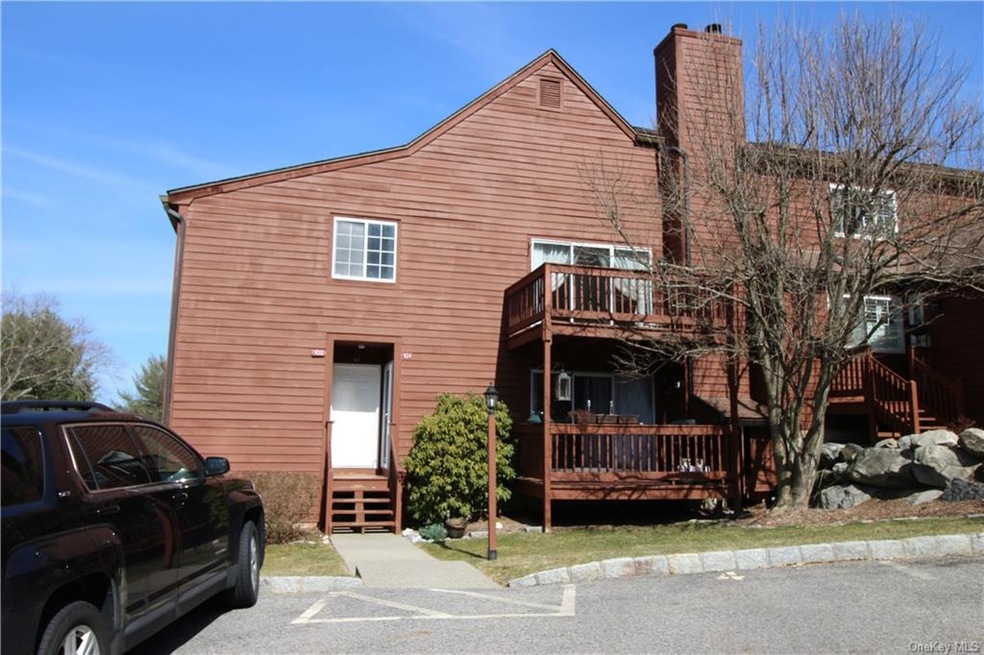 102 Orchard Hill Ln unit 91020, Brewster, NY 10509 - photo 1