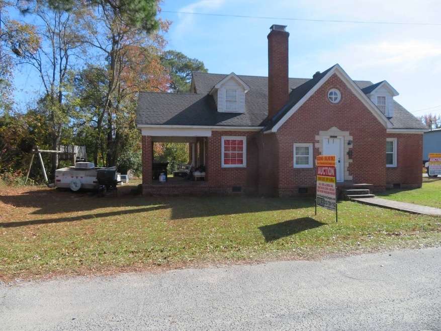 311 S 7th St, Smithfield, NC 27577 - photo 1