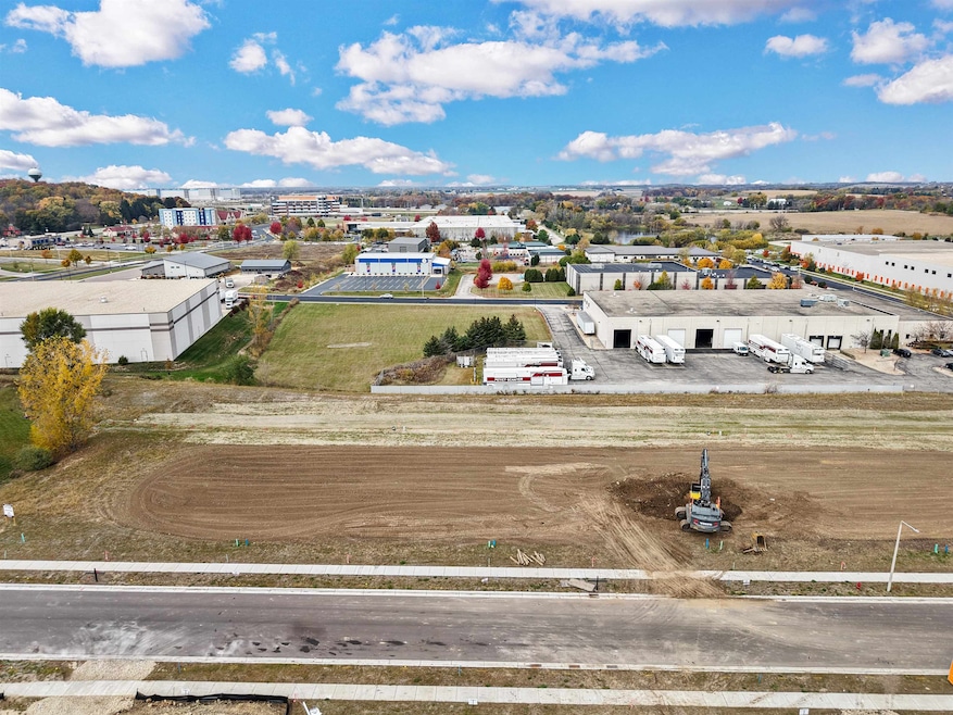 210 Michelle Ln, Cottage Grove, WI 53527 - photo 1