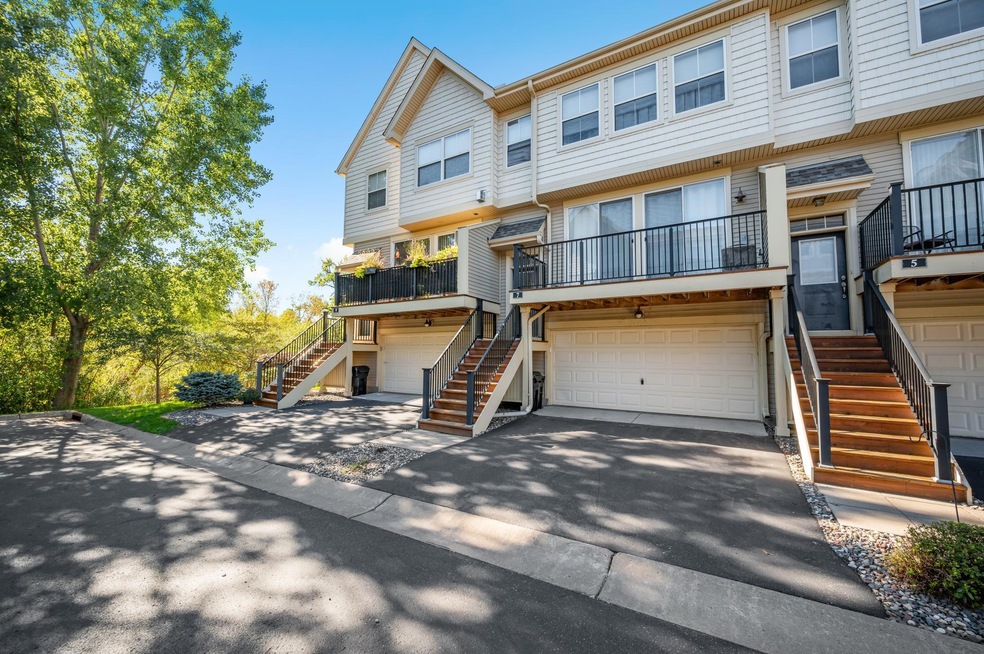 4665 Victor Path unit 7, Hugo, MN 55038 - photo 1