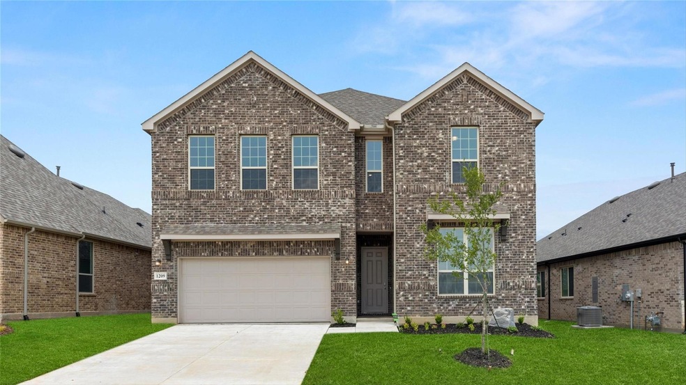 1209 Beach Blvd, Sherman, TX 75090 - photo 1