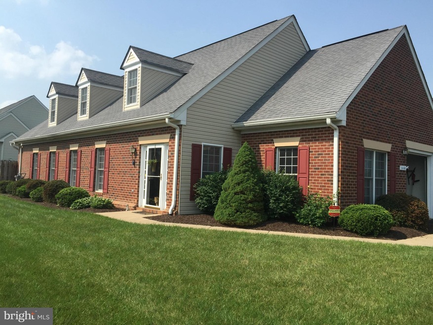 11118 Dragons Lair Dr, Fredericksburg, VA 22407 - photo 1