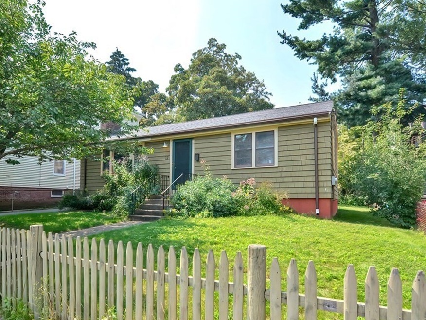 17 Thorpe St, Somerville, MA 02143 - photo 1