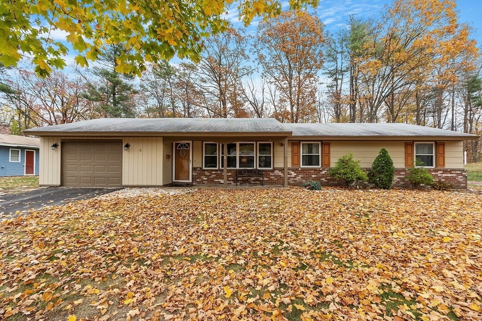 5 Robert Rd, Hudson, MA 01749 - photo 1