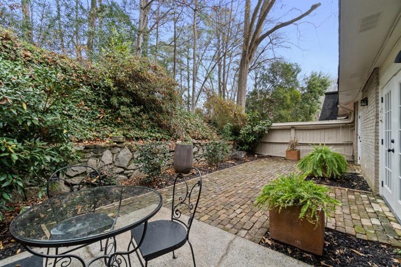 Your private back patio - plenty of space for ente