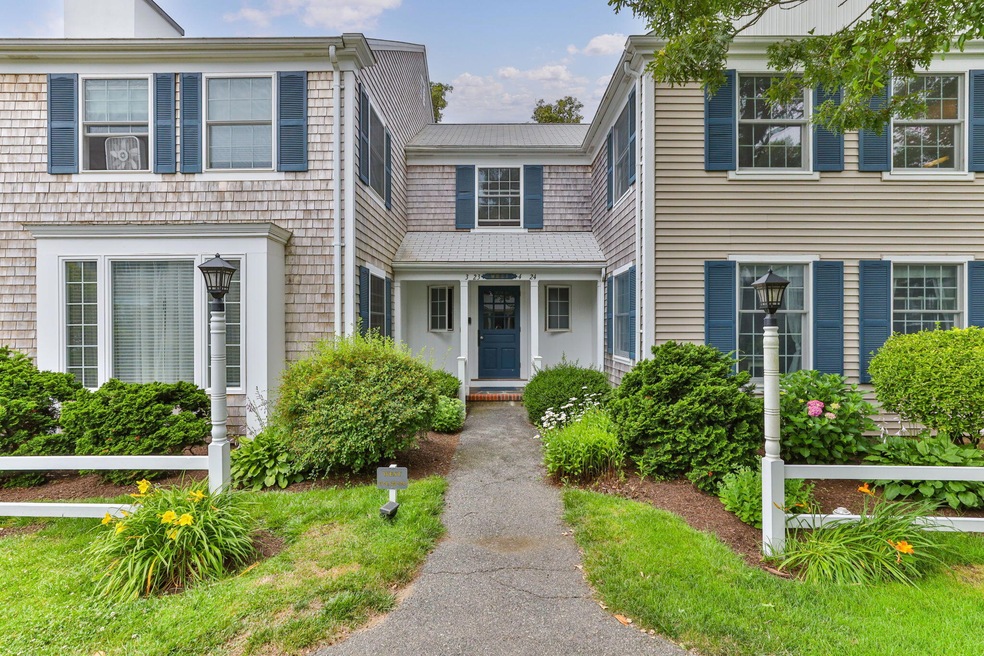 1-web-or-mls-15-pleasant-st-24w