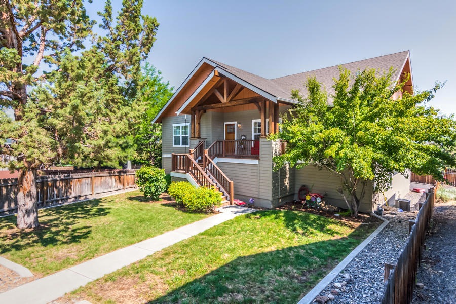 2159 SW 36th Ct, Redmond, OR 97756 - photo 1