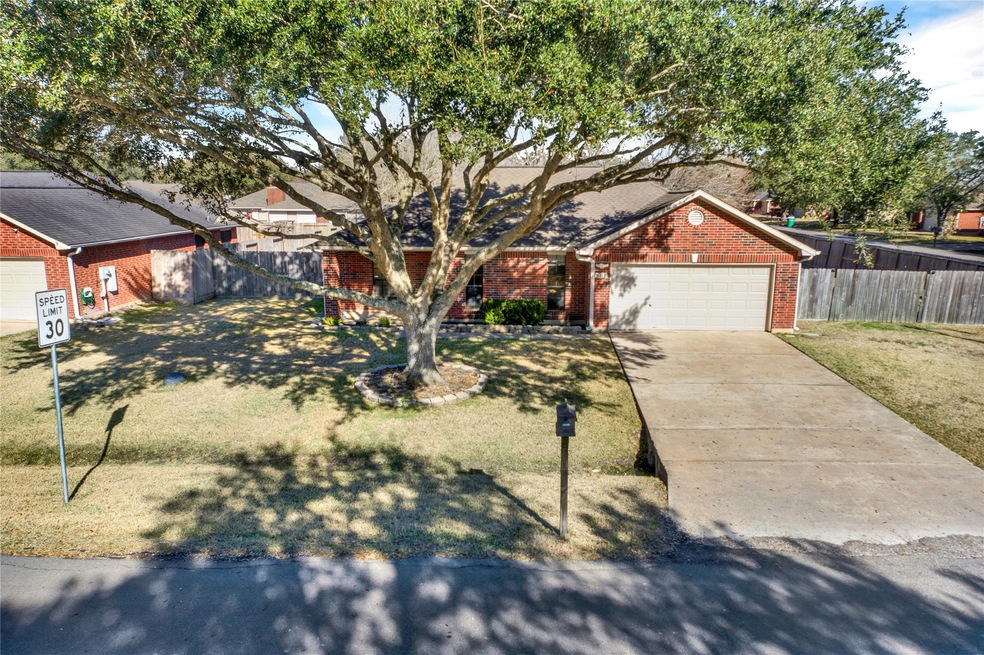 3089 County Road 855c, Alvin, TX 77511 - photo 1