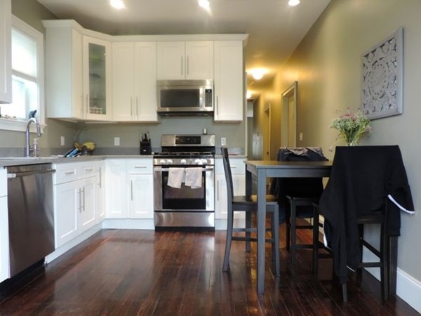 686 E 8th St unit 2, Boston, MA 02127 - photo 1