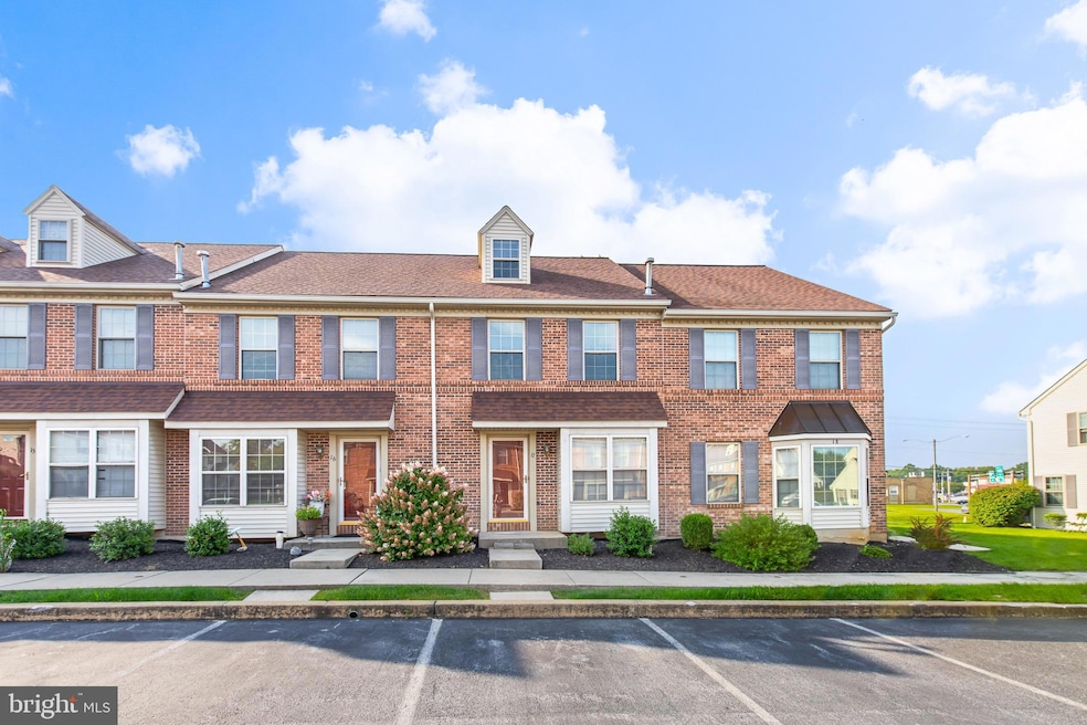 17 Acorn Blvd, Lancaster, PA 17602 - photo 1