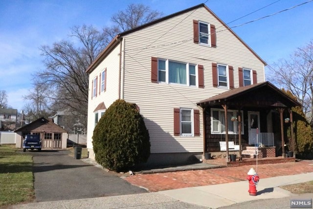 Sold $600,000 • Co-Listing Agent