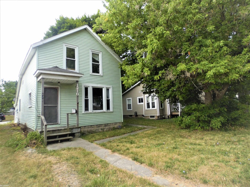 1210 Lapeer Ave, Port Huron, MI 48060 - photo 1