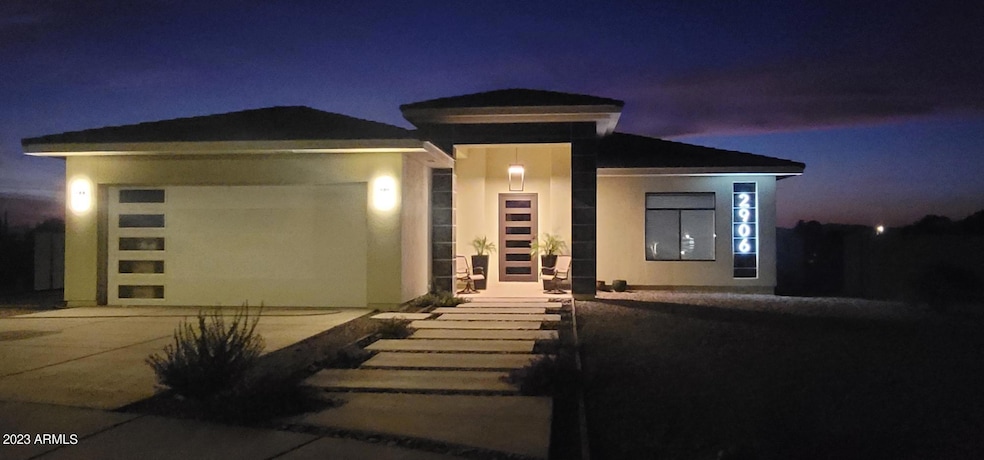 2906 Acacia front view