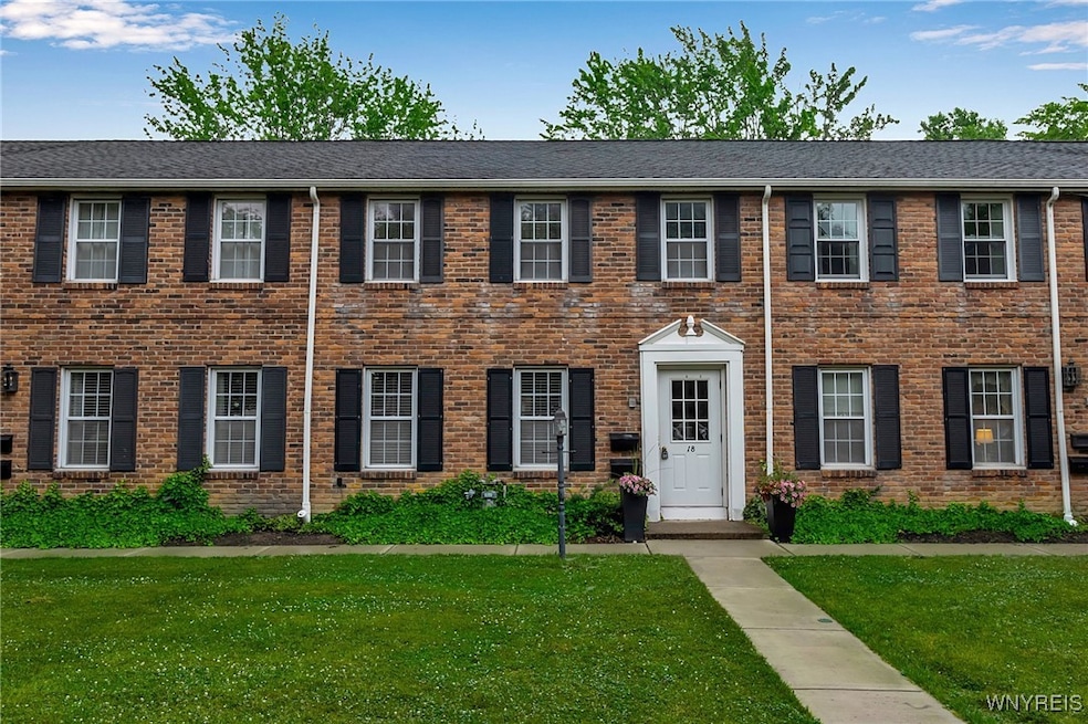 18 Thomas Jefferson Ln unit L, Buffalo, NY 14226 - photo 1
